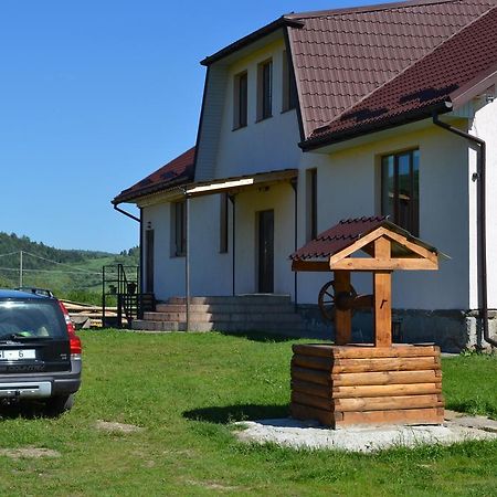 U Dvori Hotel Podgorodtsy Exterior photo